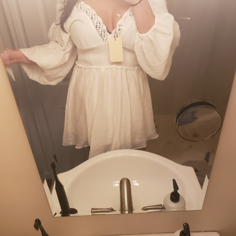 White off or on the shoulder